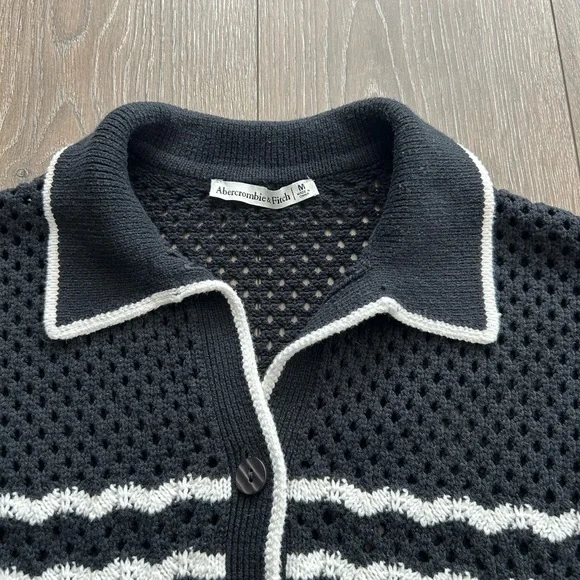 Abercrombie Crochet Button-Down Shirt | Black & White | Size Medium | EUC - Picture 2 of 5